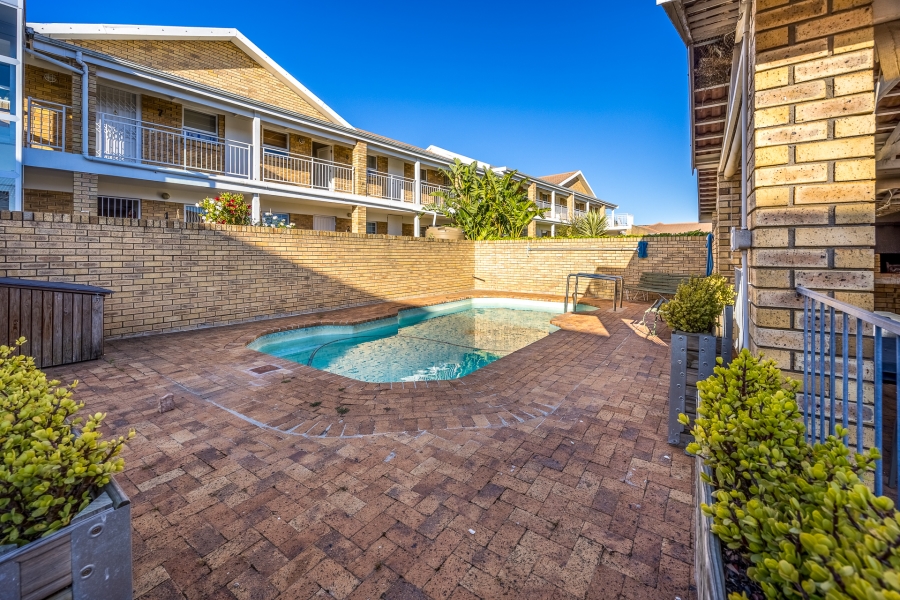 2 Bedroom Property for Sale in Sonstraal Heights Western Cape